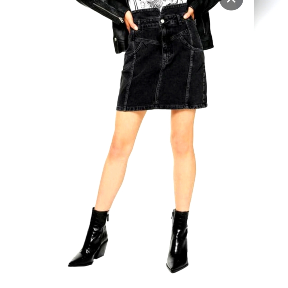 Topshop Moto Notch Distressed Washed Denim Skirt US 4 80's, 90's Vibe
